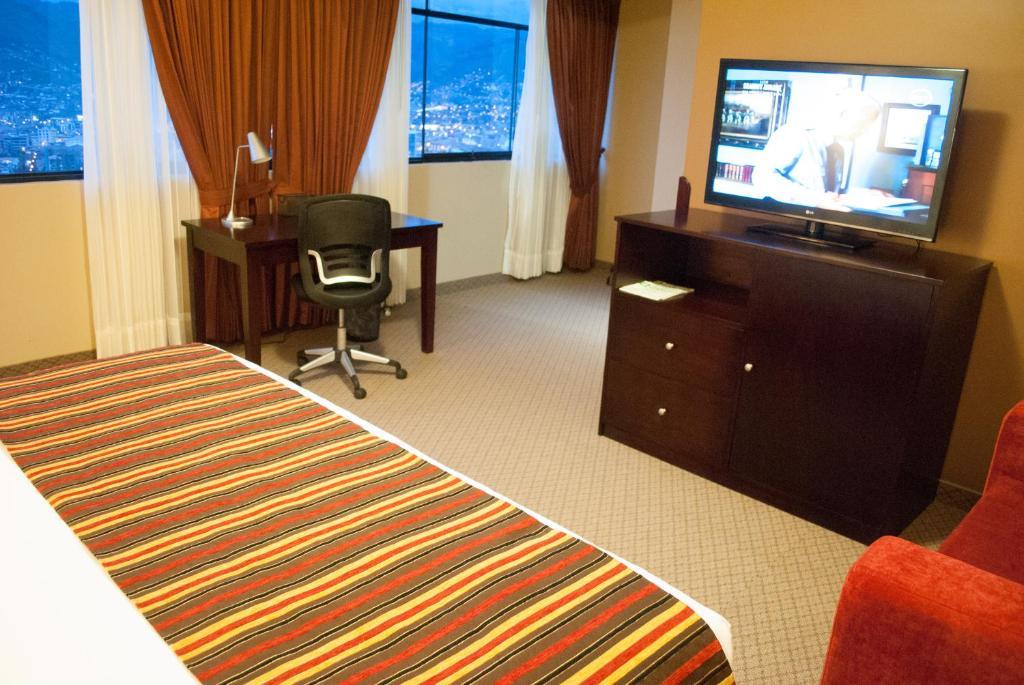 Hotel Wyndham Cusco Saqsayhuaman Habitación foto